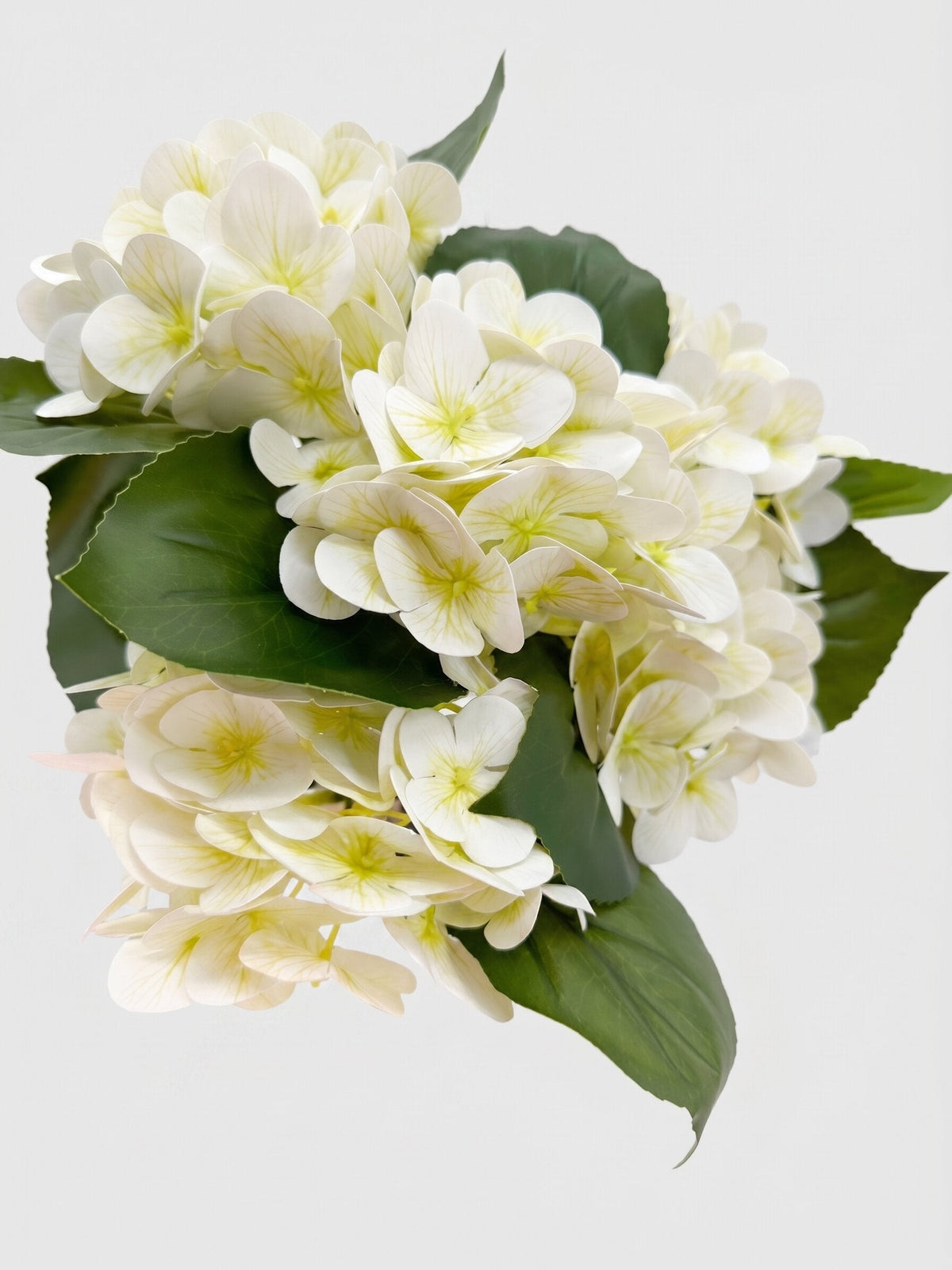 Real Touch Hydrangea Stem, Lifelike Faux Hydrangea Cluster - White (extra)